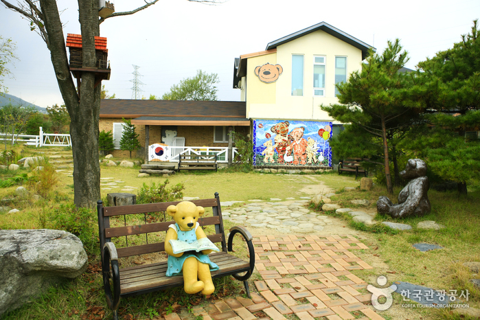 ทางเข้าพิพิธภัณท์หมีเท็ดดี้แบร์ ฟาร์ม Teddy Bear Farm