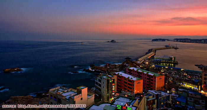 วิวยามเช้าที่ประภาคารเมืองซกโช Sokcho Lighthouse Observatory