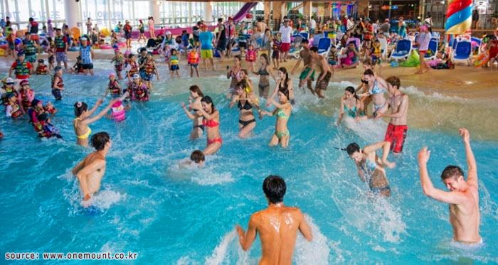 บรรยากาศภายในสวนน้ำ Onemount Water Park