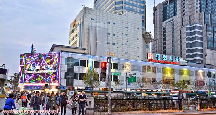 ตลาดดงแดมุน - Dongdaemun Market