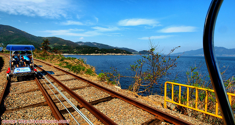 เส้นทางปั่นจักรยานบนทางรถไฟริมทะเลยอซู