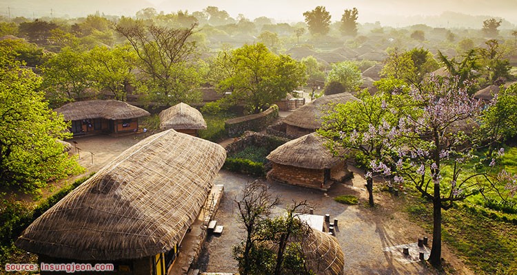 หมู่บ้านพื้นเมืองนากานอัพซอง