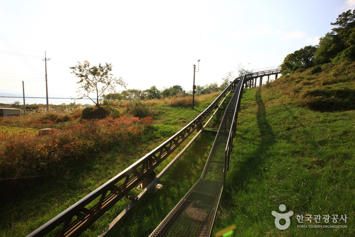 รางของ monorail