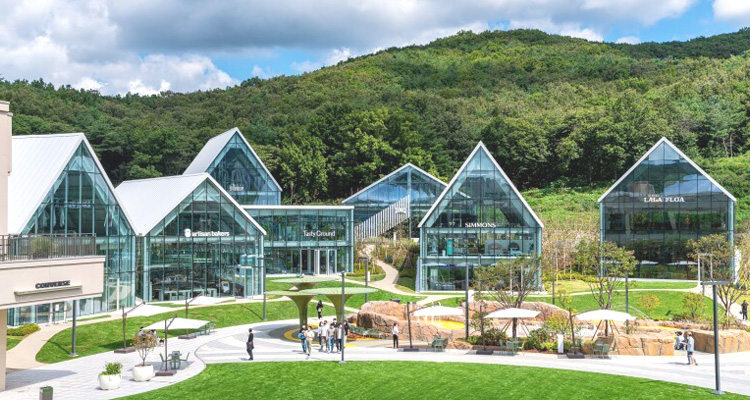 10-new-destinations-korea-5-Lotte-Premium-Outlet-Time-Villas